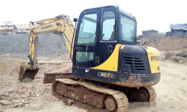 山西出售转让二手3205小时2013年现代R55挖掘机