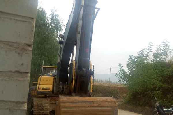 山西出售转让二手4900小时2010年徐挖XCG240LC挖掘机