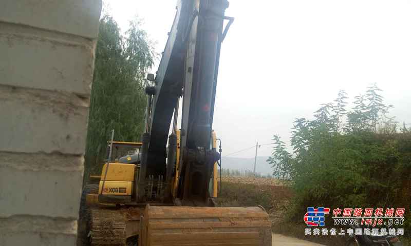 山西出售转让二手4900小时2010年徐挖XCG240LC挖掘机