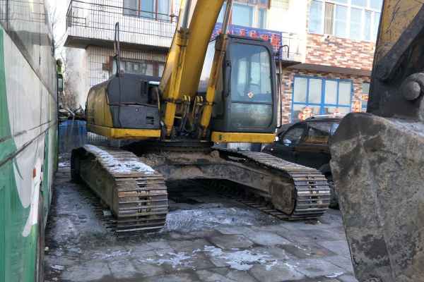 黑龙江出售转让二手12000小时2011年住友SH240挖掘机