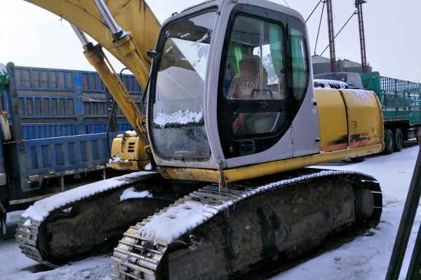 黑龙江出售转让二手15000小时2006年住友SH200Z3挖掘机