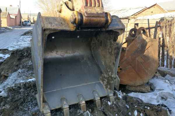 黑龙江出售转让二手3449小时2011年熔盛机械ZY210挖掘机