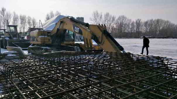 黑龙江出售转让二手9000小时2010年卡特彼勒320D挖掘机