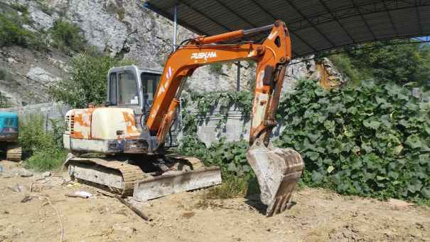 贵州出售转让二手7500小时2011年普什重机PZ60挖掘机