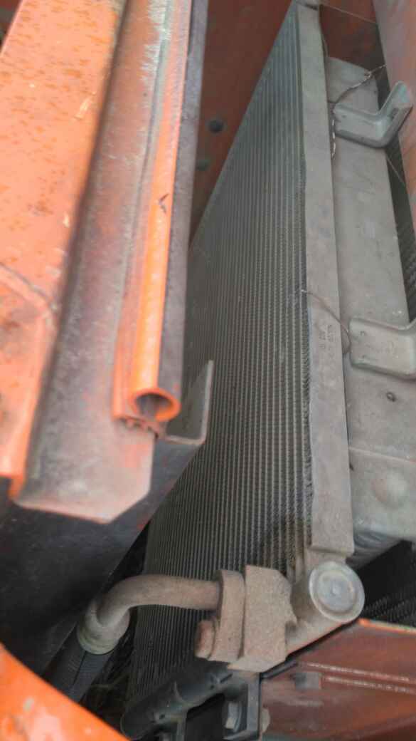 江西出售转让二手6800小时2011年日立ZX70挖掘机