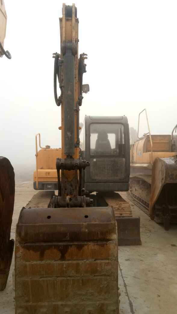 山东出售转让二手1850小时2013年柳工CLG909D挖掘机