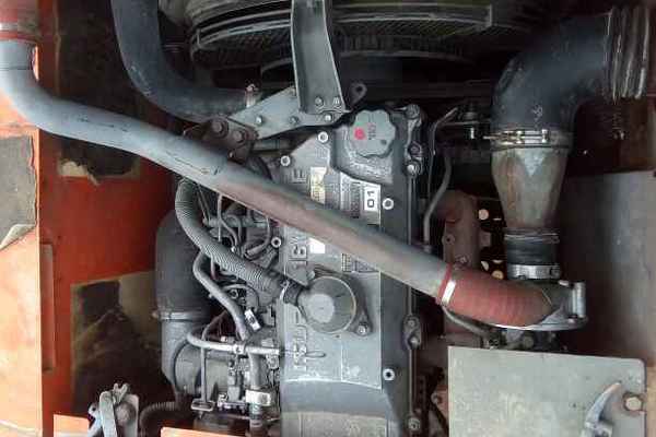 贵州出售转让二手8909小时2009年日立ZX240挖掘机