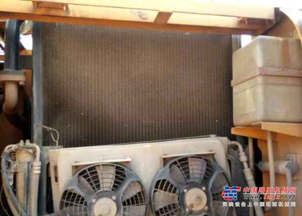 江西出售转让二手11000小时2008年现代R215挖掘机