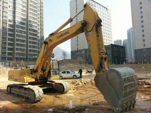 山东出售转让二手6000小时2011年柳工CLG936LC挖掘机