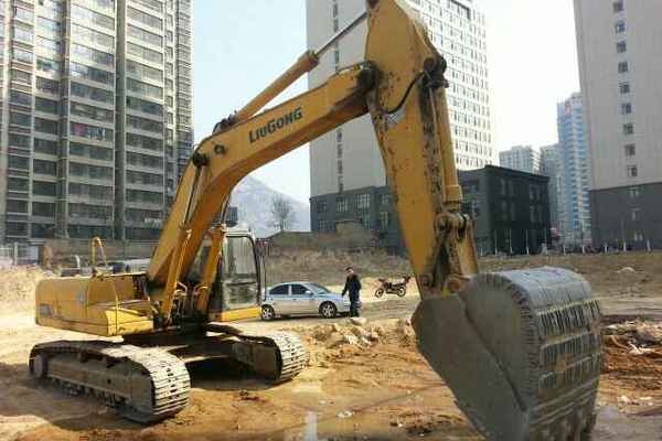 山东出售转让二手6000小时2011年柳工CLG936LC挖掘机