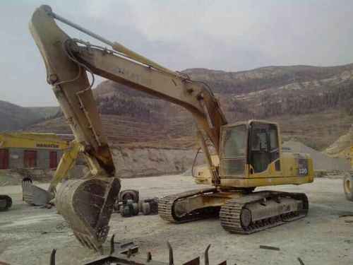 山东出售转让二手9000小时2009年小松PC220挖掘机