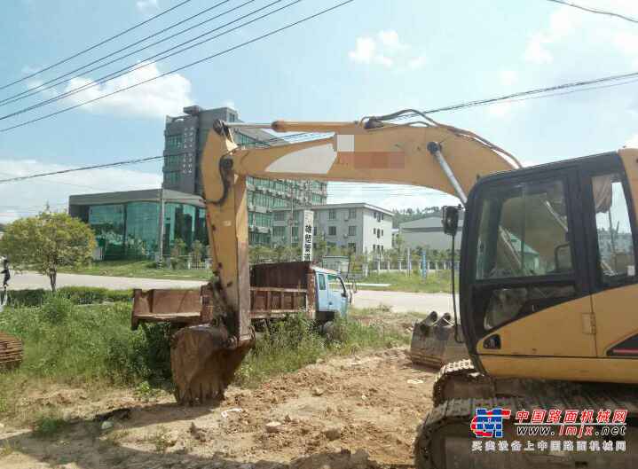 江西出售转让二手12408小时2005年卡特彼勒320C挖掘机