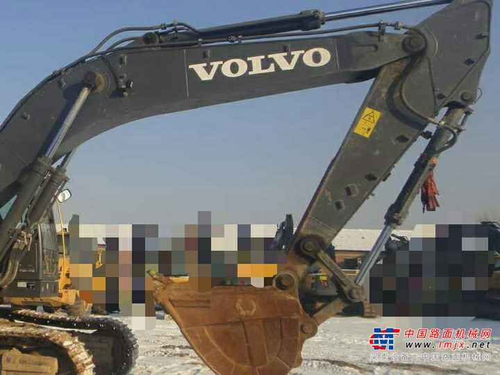 辽宁出售转让二手2300小时2013年沃尔沃EC380DL挖掘机