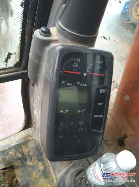四川出售转让二手9000小时2010年日立ZX120挖掘机