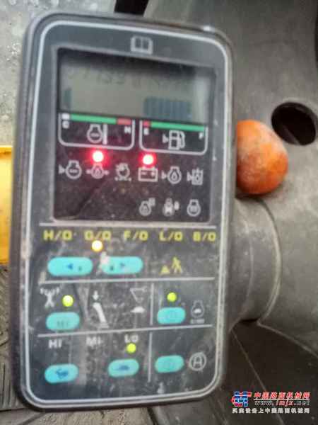 广东出售转让二手8710小时2006年小松PC200挖掘机