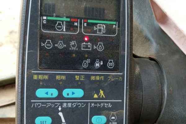 江西出售转让二手12000小时2005年小松PC120挖掘机