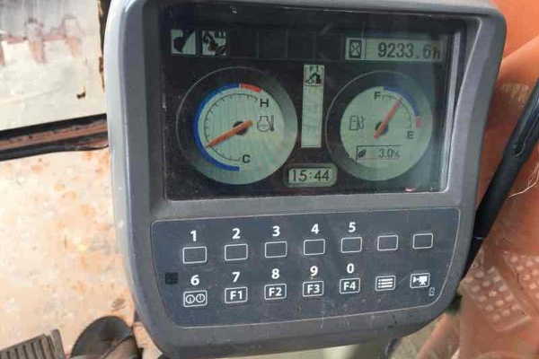 江西出售转让二手9233小时2010年日立ZX270挖掘机