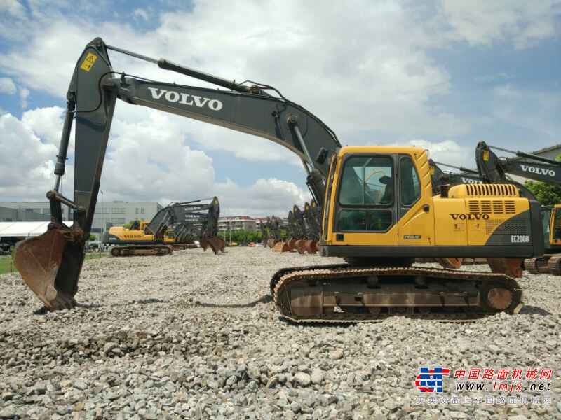 山西出售转让二手6000小时2014年沃尔沃EC200B挖掘机