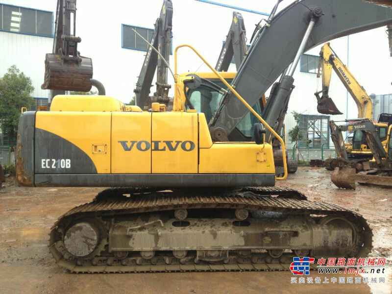 山西出售转让二手8000小时2012年沃尔沃EC200B挖掘机