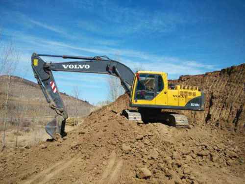 内蒙古出售转让二手3200小时2010年沃尔沃EC210B挖掘机