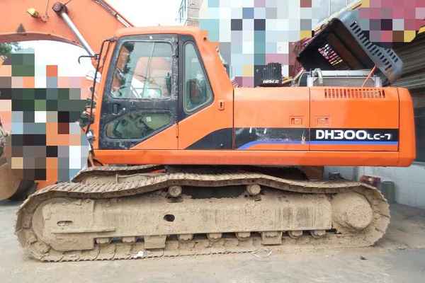 山西出售转让二手10000小时2011年斗山DH300LC挖掘机