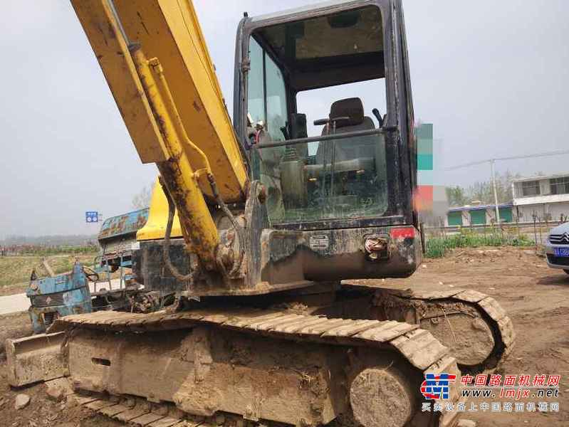 山东出售转让二手18000小时2009年现代R60挖掘机