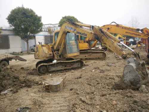 江苏出售转让二手17000小时2008年小松PC60挖掘机