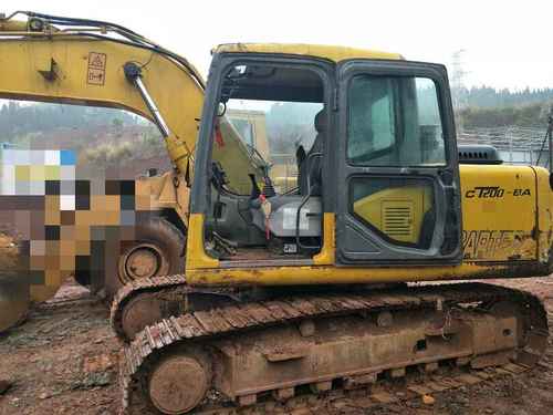 四川出售转让二手8000小时2011年卡特重工CT150挖掘机