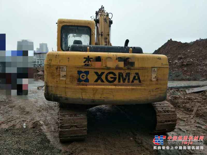 四川出售转让二手4500小时2010年厦工XG815LC挖掘机