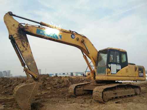 安徽出售转让二手12000小时2007年小松PC220挖掘机