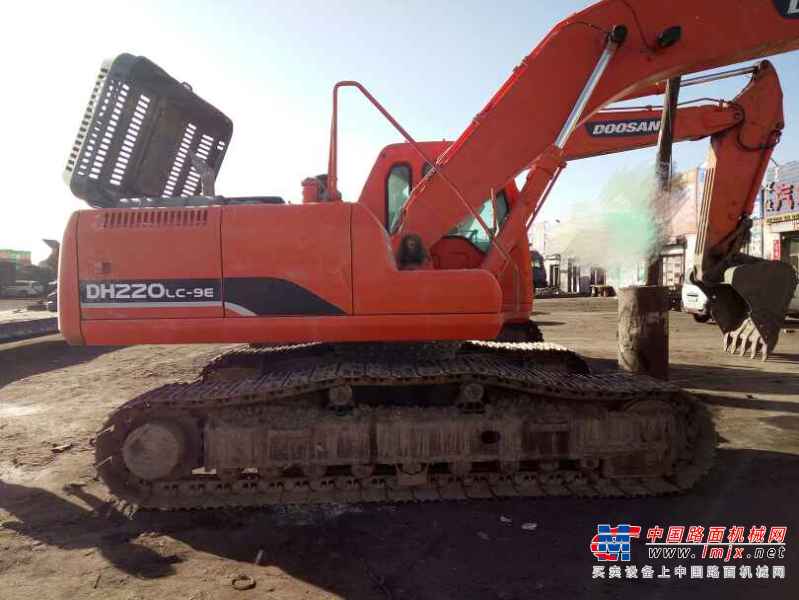 内蒙古出售转让二手4000小时2014年斗山DH220LC挖掘机