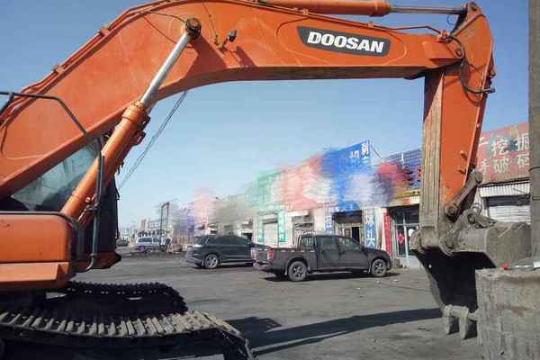 内蒙古出售转让二手7000小时2012年斗山DX380LC挖掘机
