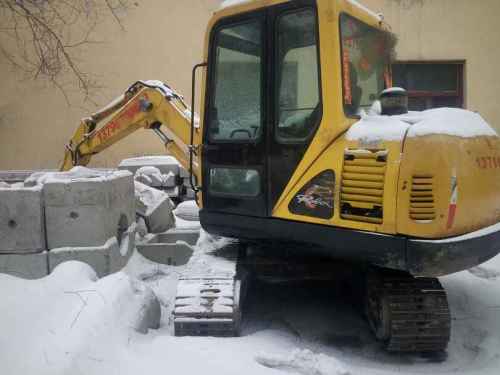 黑龙江出售转让二手7000小时2009年现代R55挖掘机