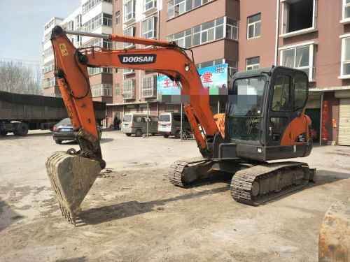 河南出售转让二手7000小时2011年斗山DX60挖掘机