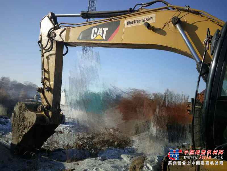 黑龙江出售转让二手7000小时2010年卡特彼勒320D挖掘机