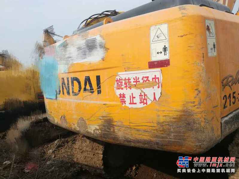 河南出售转让二手9500小时2010年现代R215挖掘机