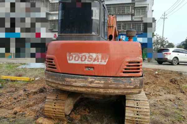 湖南出售转让二手10000小时2010年斗山DH55挖掘机