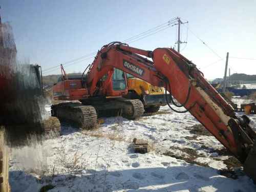 黑龙江出售转让二手12000小时2009年斗山DH300LC挖掘机