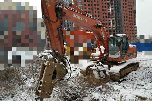 山西出售转让二手8000小时2008年斗山DH220挖掘机