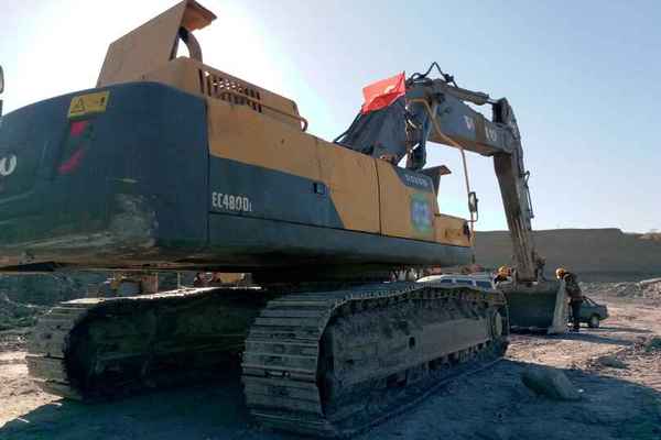 山西出售转让二手15000小时2013年沃尔沃EC480DL挖掘机