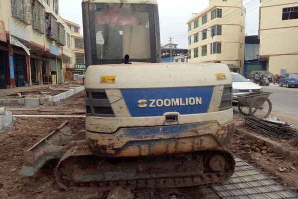 江西出售转让二手8000小时2010年中联重科ZE60E挖掘机