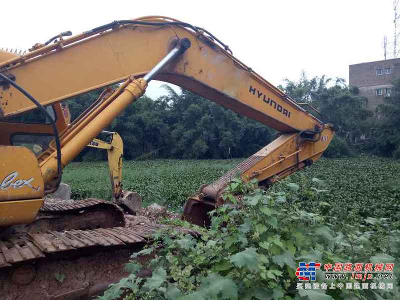 江西出售转让二手15000小时2008年现代R300LC挖掘机