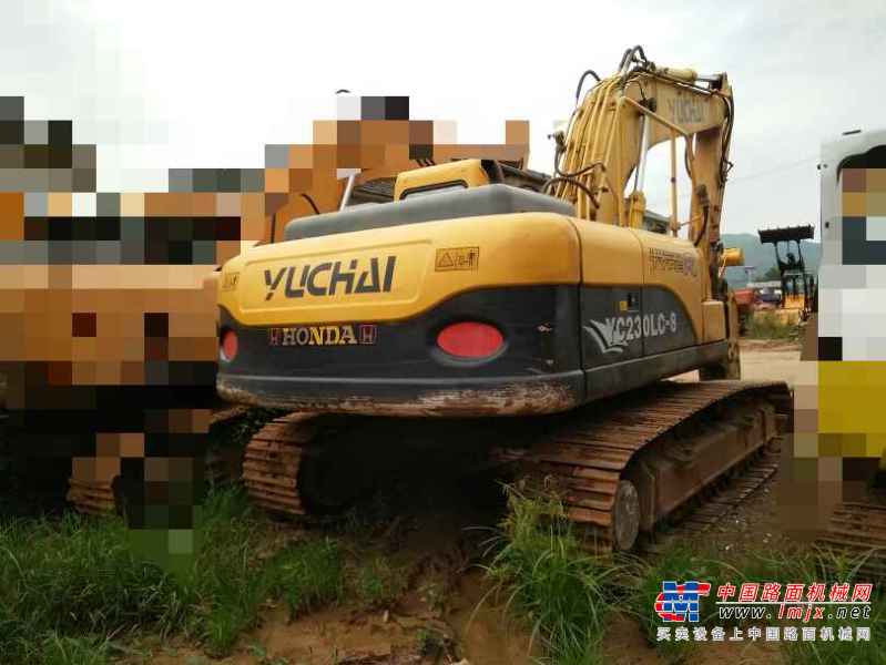 云南出售转让二手8600小时2009年玉柴YC230LC挖掘机
