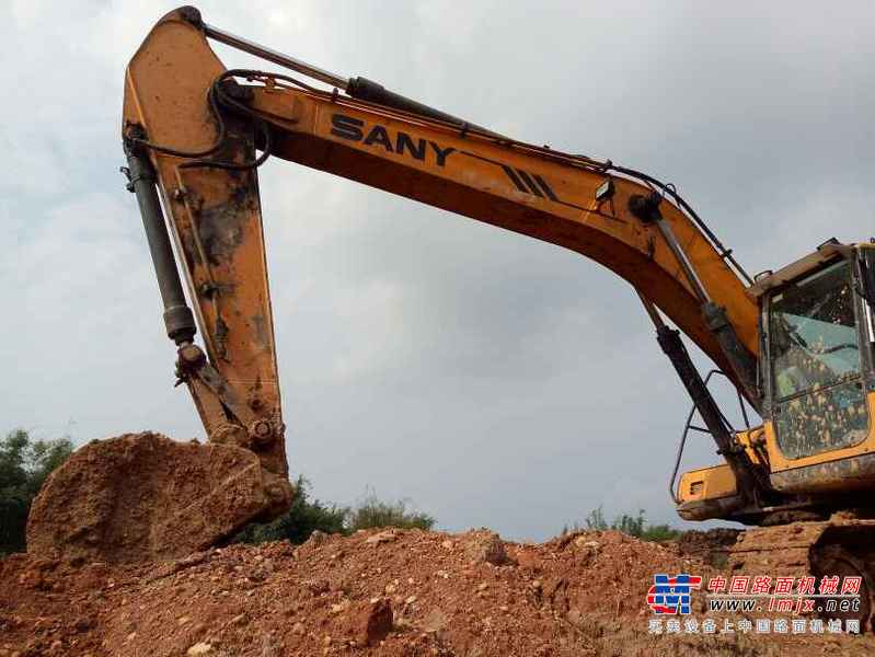 江西出售转让二手5800小时2012年三一重工SY215C挖掘机