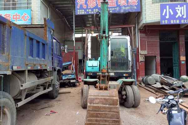 江西出售转让二手10000小时2009年新源机械轮挖65W挖掘机