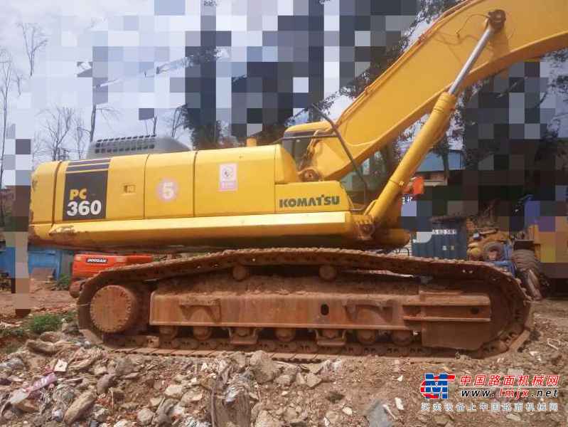 云南出售转让二手8000小时2009年小松PC360挖掘机