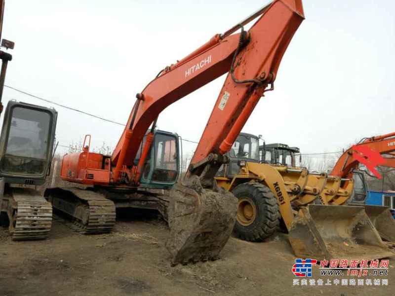 黑龙江出售转让二手15000小时2006年日立EX200LC挖掘机
