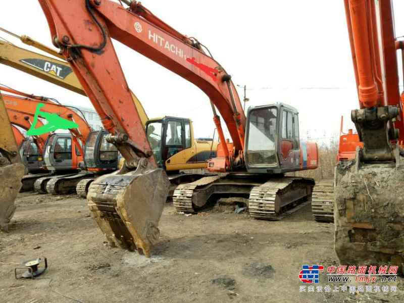 黑龙江出售转让二手14000小时2006年日立EX200挖掘机