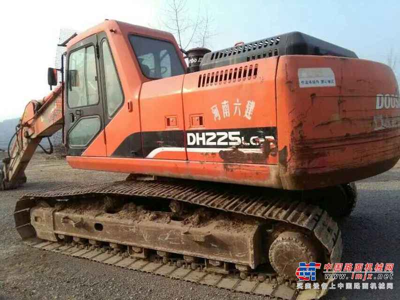 河南出售转让二手10000小时2005年斗山DH225挖掘机
