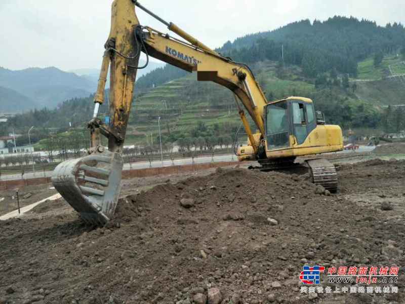 重庆出售转让二手19000小时2008年小松PC220LC挖掘机